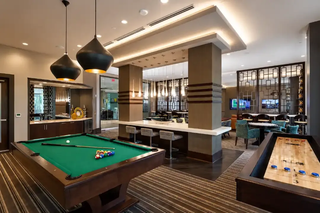 Amenities lounge